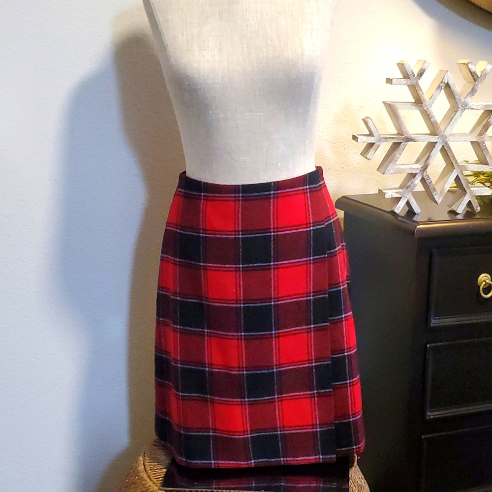 Talbots Wrap Skirt Women Size 4P Red